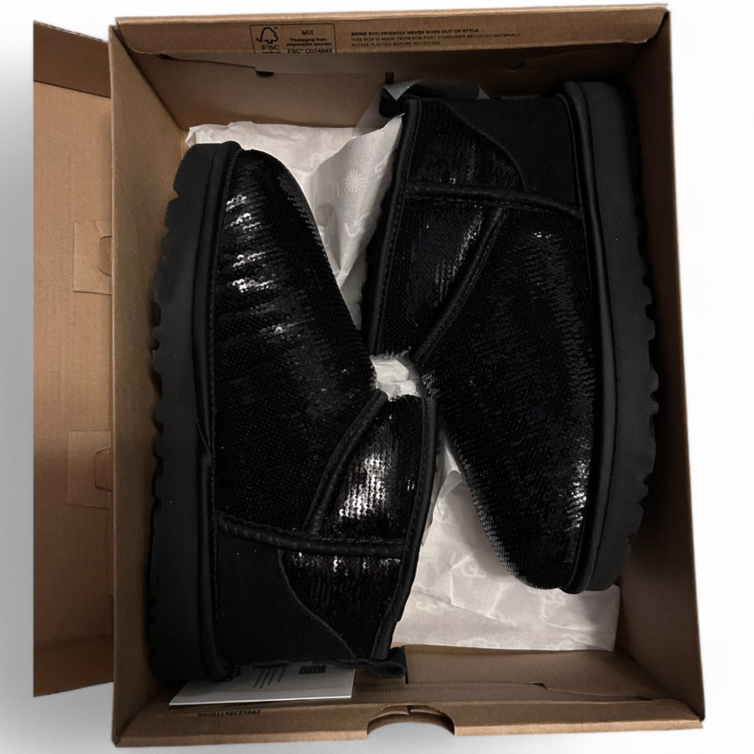 Classic Ultra Mini Mirror Black Boot