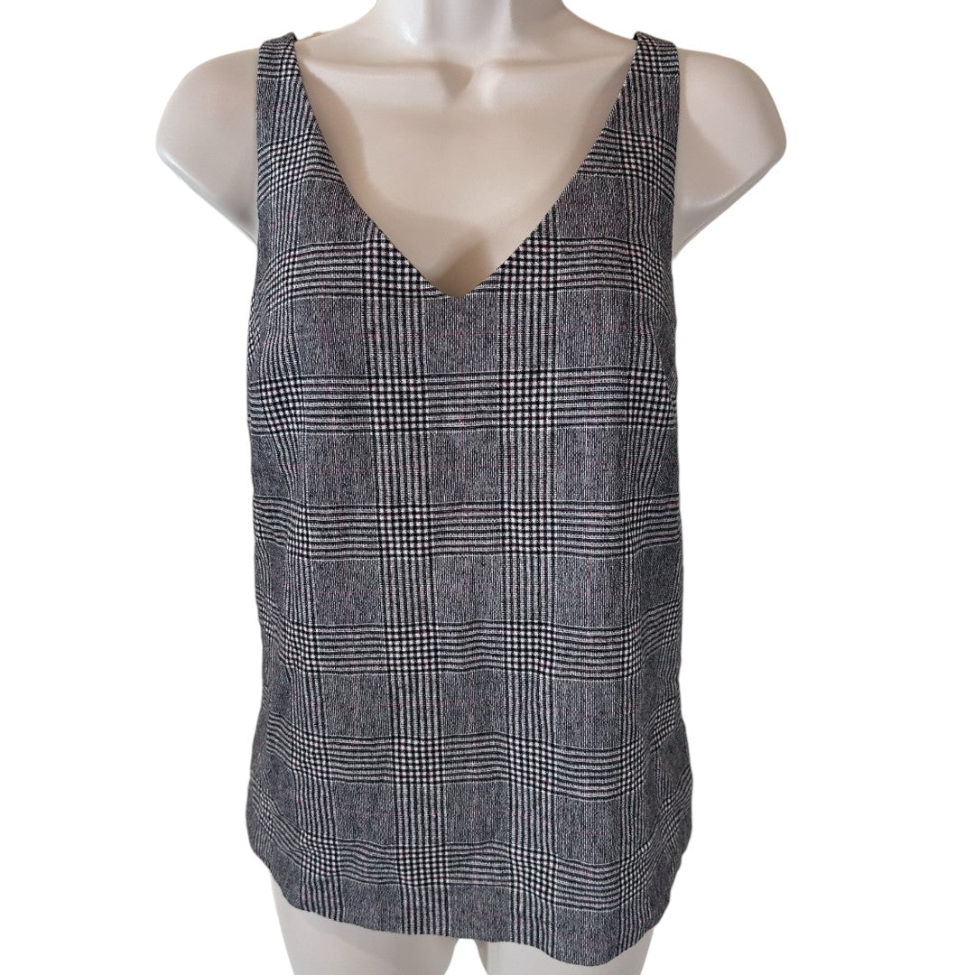 Banana Republic Classic Plaid V-Neck Tank Top Business Casual Office Wea