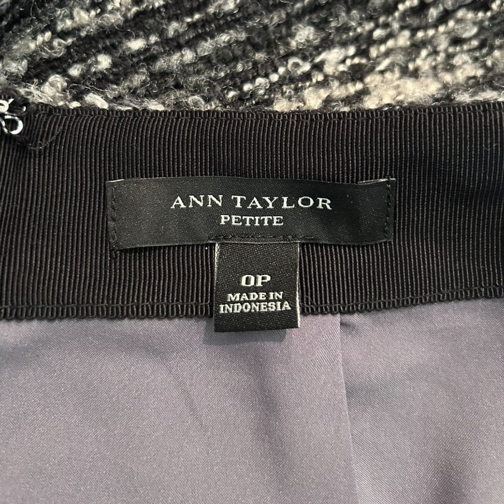 Ann Taylor Petite Tweed Pencil Skirt Black White Professional Office Wear - Haute Poppy