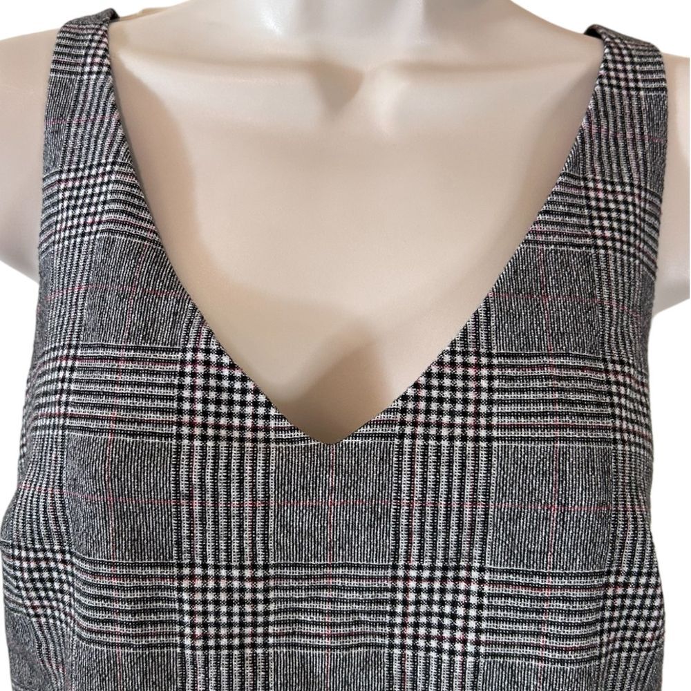 Banana Republic Plaid V - Neck Tank Top Sleeveless - Haute Poppy