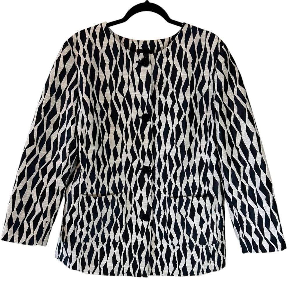 Doncaster Collection Geometric Print Button - Front Jacket Black White Pattern - Haute Poppy
