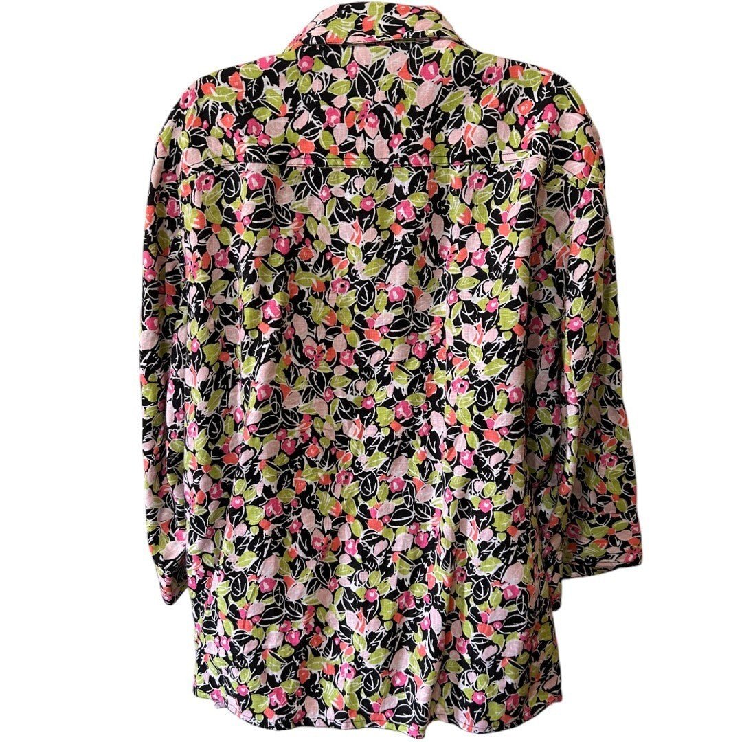 Kim Rogers Floral Print Pleated Button Down Shirt - Haute Poppy
