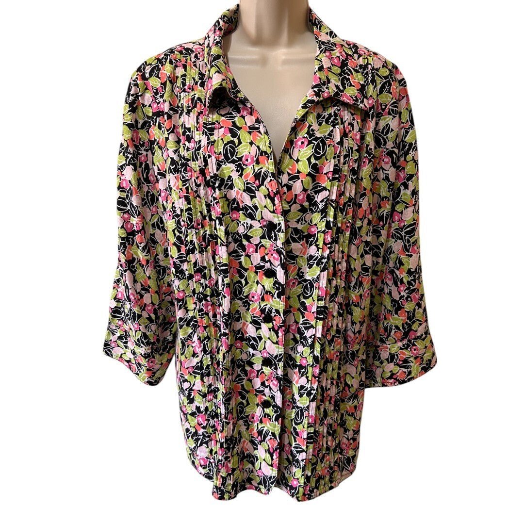 Kim Rogers Floral Print Pleated Button Down Shirt - Haute Poppy
