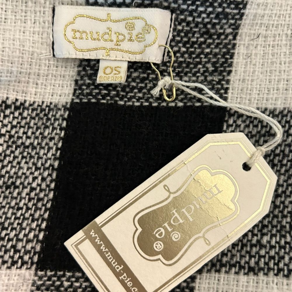 Mudpie Black & White Buffalo Check Sleeveless Vest OS - Haute Poppy