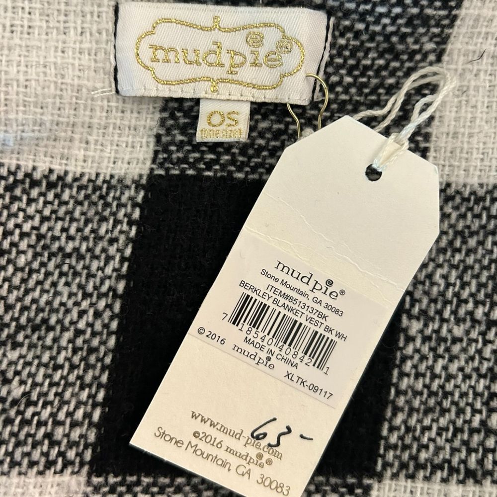 Mudpie Black & White Buffalo Check Sleeveless Vest OS - Haute Poppy