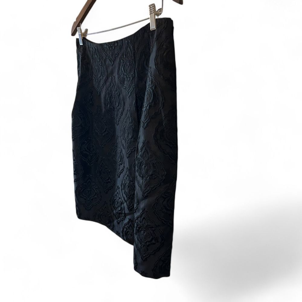 Talbots Petite Black Jacquard Damask Skirt - Haute Poppy