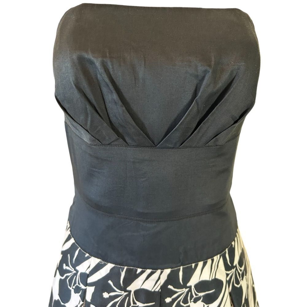 White House Black Market Strapless Floral Print Cocktail Dress - Haute Poppy